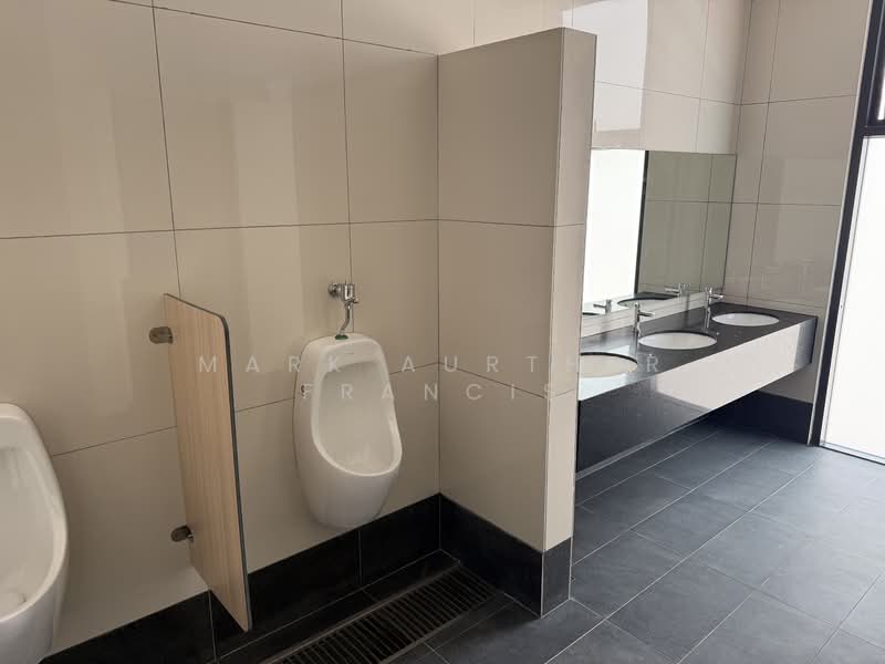 Telawi untuk Untuk Disewa - RM 93,708 /bulan, Mac 2026 - Bathroom - PropertyGuru.com.my