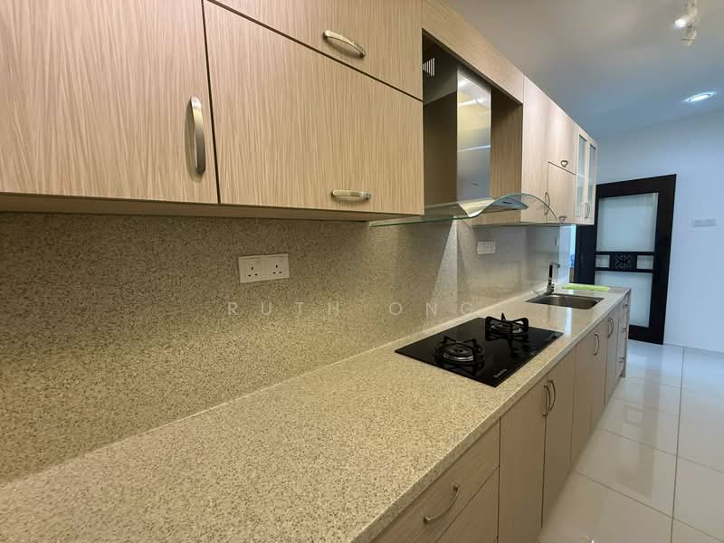Kondominium untuk Dijual di 10 Island Resort - Ruth Ong - Kitchen - PropertyGuru.com.my
