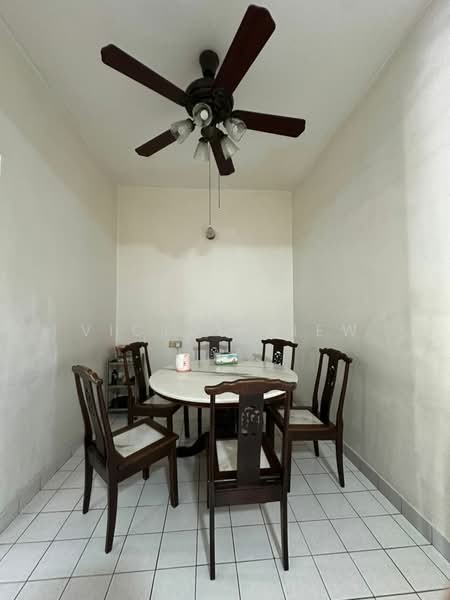 Sepah Puteri 5 (22' x 75') untuk Untuk Dijual - RM 880,000, Mac 2026 - Dining Room - PropertyGuru.com.my
