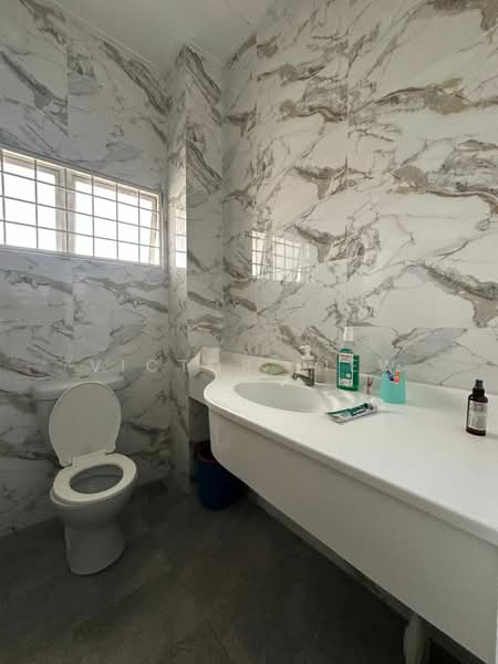 Sepah Puteri 5 (22' x 75') untuk Untuk Dijual - RM 880,000, Mac 2026 - Bathroom - PropertyGuru.com.my