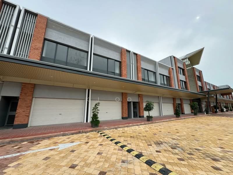 Shop / Office for Rent in Bandar Gamuda Cove (Dengkil) - KJ Ooi - Exterior - PropertyGuru.com.my