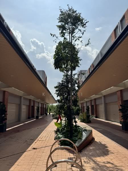 Shop / Office for Rent in Bandar Gamuda Cove (Dengkil) - KJ Ooi - Exterior - PropertyGuru.com.my