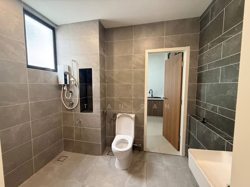 2-storey Terraced House for Rent in Johor Bahru (Johor) - Ethan Gan - Bathroom - PropertyGuru.com.my