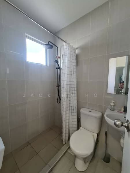 Partially Furnished Fully Renovated 2 Sty Kemuning Utama Shah Alam untuk Untuk Dijual - RM 890,000, Mac 2026 - Bathroom - PropertyGuru.com.my