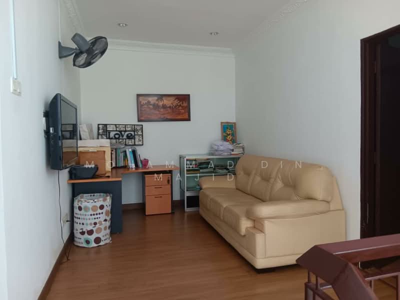2-storey Terraced House for Sale in Laman Glenmarie (Shah Alam) - Mohammad Din Majid - PropertyGuru.com.my