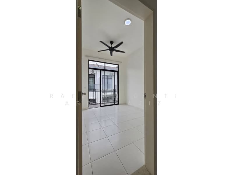 2-storey Terraced House for Sale in Bandar Puncak Alam (Puncak Alam) - Rafedah Binti Abdul Aziz - PropertyGuru.com.my