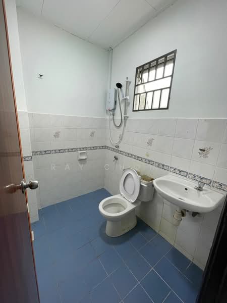 BK5 untuk Untuk Disewa - RM 500 /bulan, Mac 2026 - Bathroom - PropertyGuru.com.my