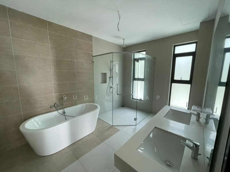 Semi-Detached House for Sale in Bukit Rahman Putra (Sungai Buloh) - Eugene Yap - Bathroom - PropertyGuru.com.my