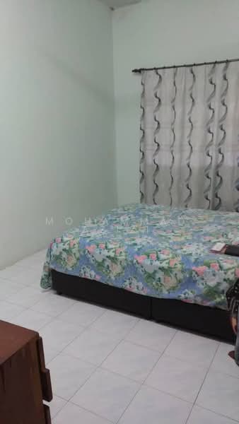 1-storey Terraced House for Sale in Taman Perumahan Bukit Berserah (Beserah) - Mohammad Azizi - Bedroom - PropertyGuru.com.my