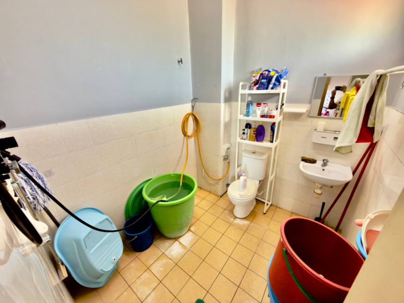 2-storey Terraced House for Sale in Rawang (Selangor) - Azrul Ismail - Bathroom - PropertyGuru.com.my