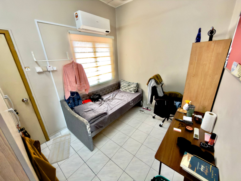 2-storey Terraced House for Sale in Rawang (Selangor) - Azrul Ismail - Bedroom - PropertyGuru.com.my