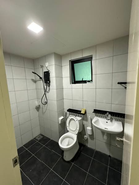 Edusphere untuk Untuk Disewa - RM 1,600 /bulan, Mac 2026 - Bathroom - PropertyGuru.com.my