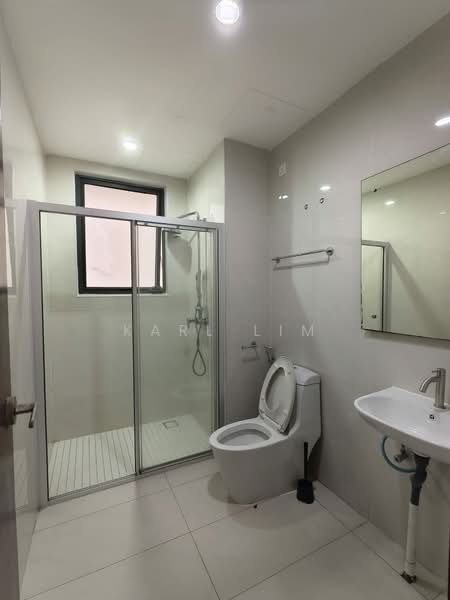 Royal Strand @ Country Garden Danga Bay untuk Untuk Disewa - RM 2,600 /bulan, Apr 2026 - Bathroom - PropertyGuru.com.my