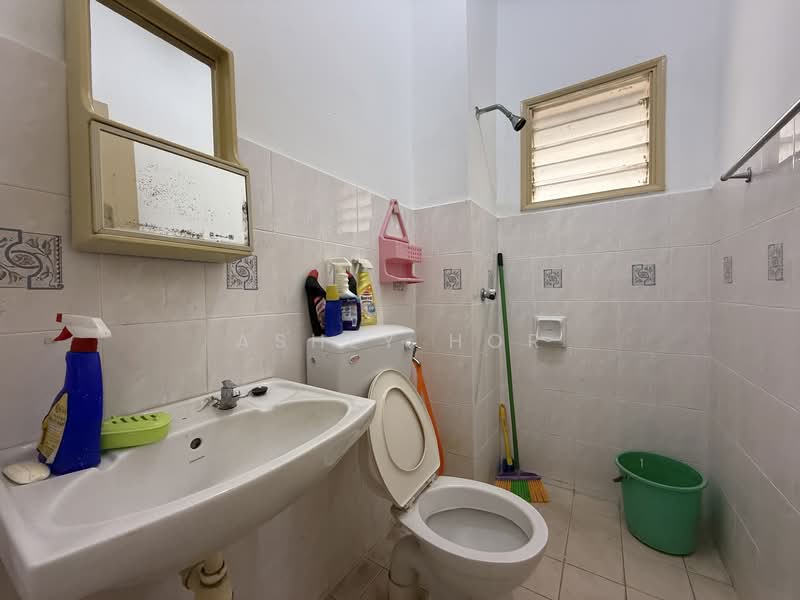 Pangsapuri untuk Dijual di Sri Penaga - Ashly Hor - Bathroom - PropertyGuru.com.my