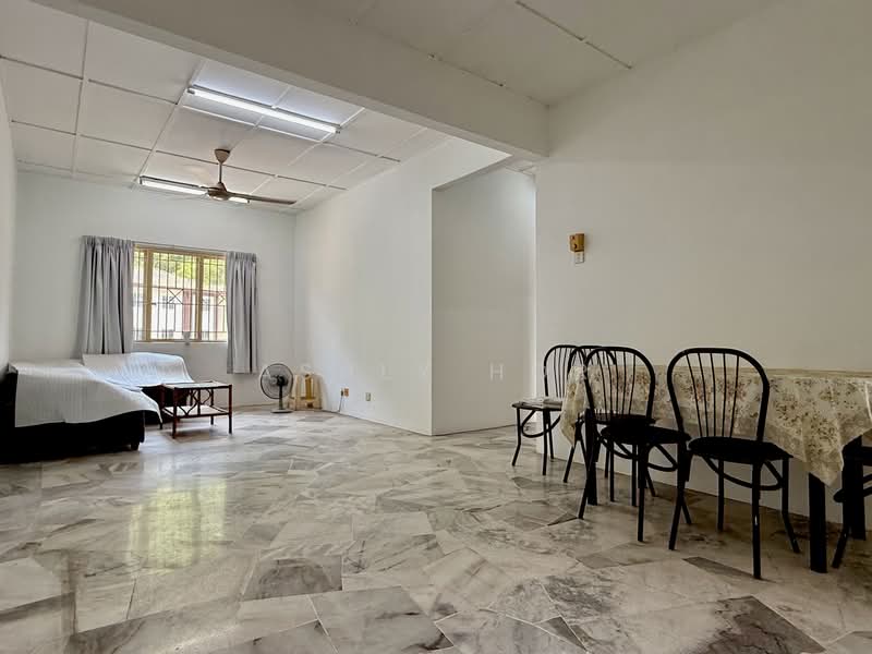 Pangsapuri untuk Dijual di Sri Penaga - Ashly Hor - Living Room - PropertyGuru.com.my