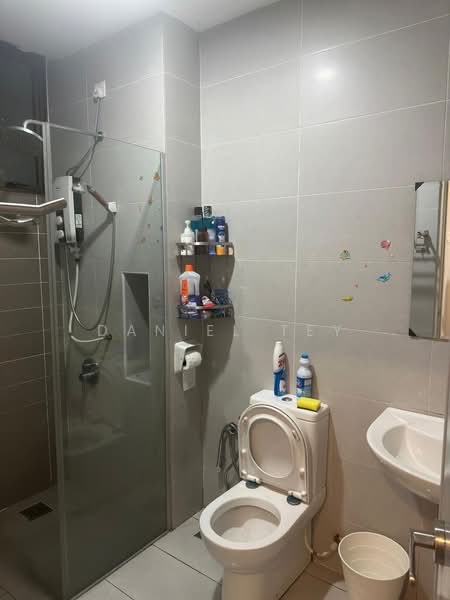 Condominium for Rent at PARC Regency (Residensi Masai) - Daniel Tey - Bathroom - PropertyGuru.com.my