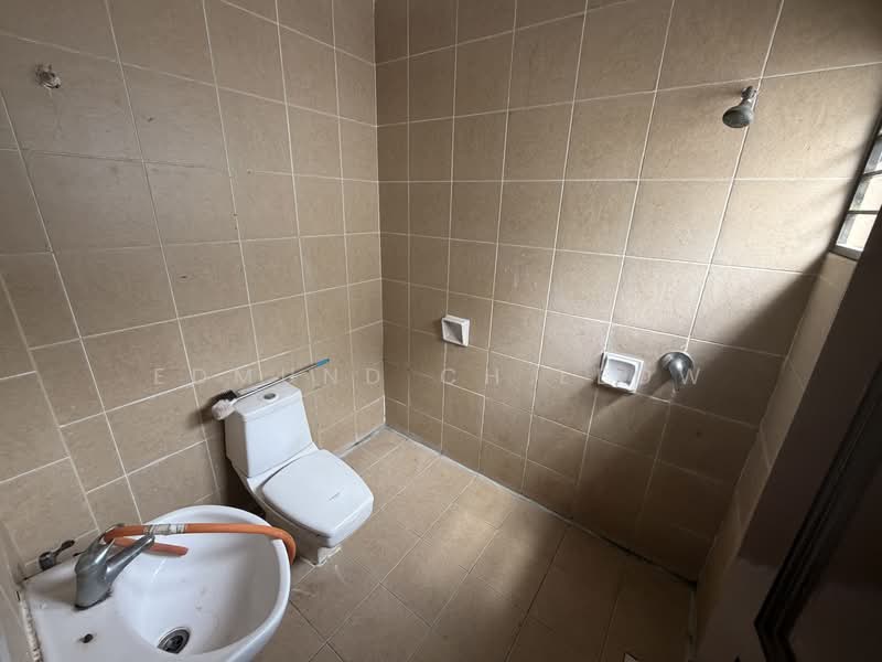 Bungalow for Rent in Rawang (Selangor) - Edmund CH Leow - Bathroom - PropertyGuru.com.my