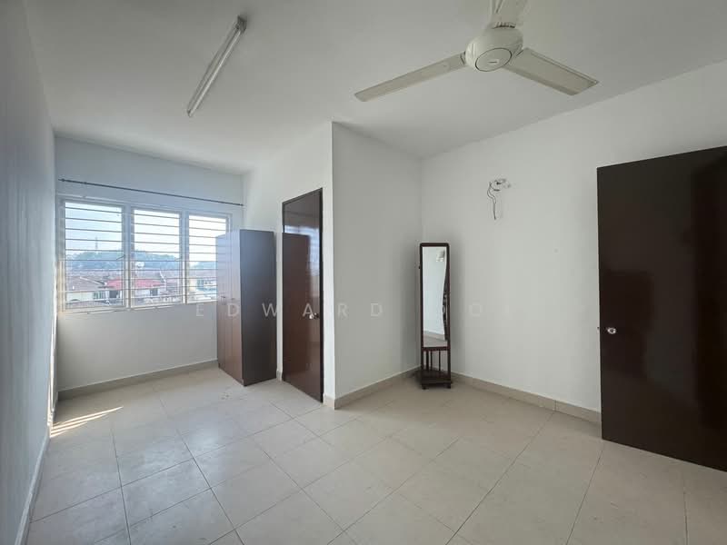 Rumah Bandar untuk Dijual di Taman Universiti Indah (Seri Kembangan) - Edward Ooi - Interior - PropertyGuru.com.my