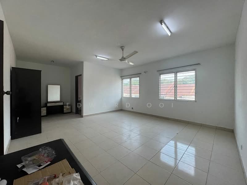 Rumah Bandar untuk Dijual di Taman Universiti Indah (Seri Kembangan) - Edward Ooi - PropertyGuru.com.my