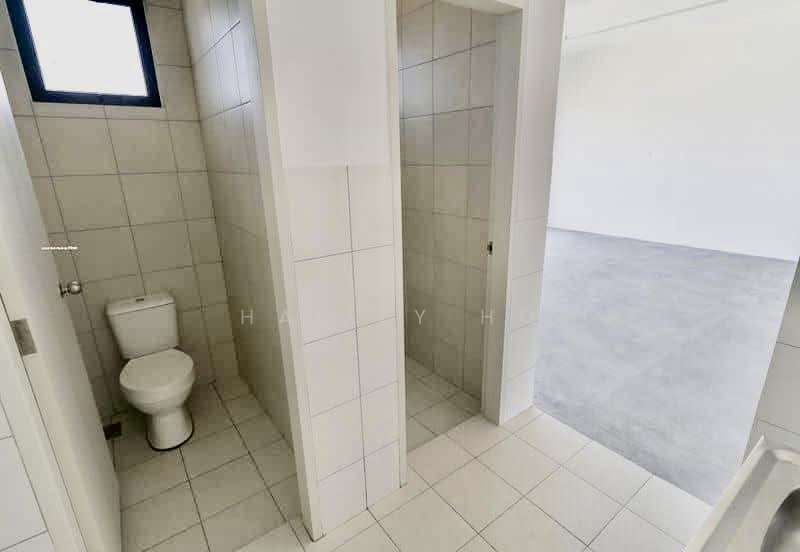 Shop / Office for Rent in Eco Ardence (Setia Alam) - Hailey Ho - Bathroom - PropertyGuru.com.my