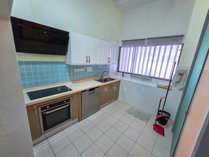 3-storey Terraced House for Sale in Cyberjaya (Selangor) - Kyra Afnee - Kitchen - PropertyGuru.com.my