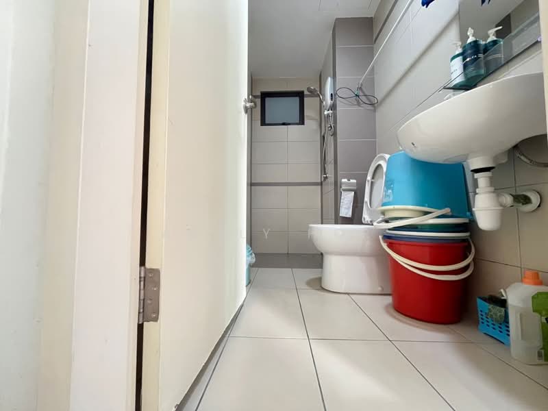 Condominium for Sale at The Z Residence - Ashly Hor - Bathroom - PropertyGuru.com.my