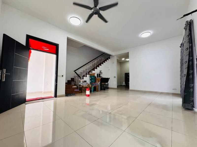 Cluster House for Sale in Bukit Indah (Iskandar Puteri (Nusajaya)) - Shirley Pang - Living Room - PropertyGuru.com.my