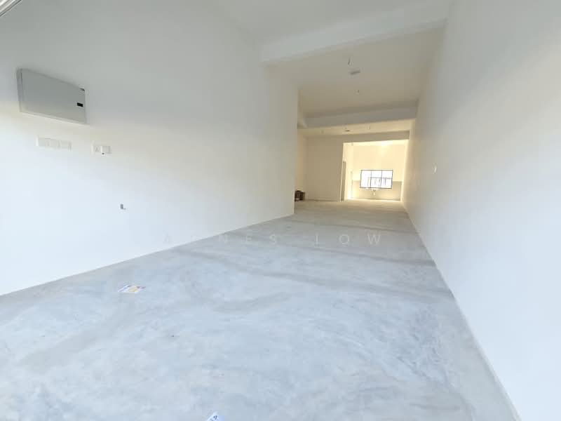 Shop / Office for Sale in Austin Crest (Johor Bahru) - Agnes Low - Interior - PropertyGuru.com.my