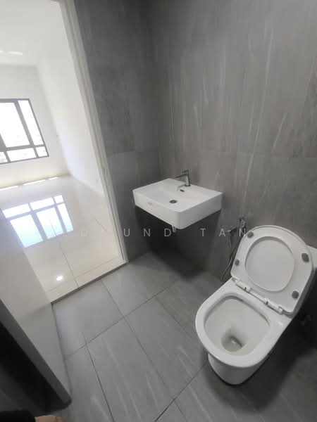 Savvy @ Riana Dutamas untuk Untuk Disewa - RM 1,800 /bulan, Mac 2026 - Bathroom - PropertyGuru.com.my