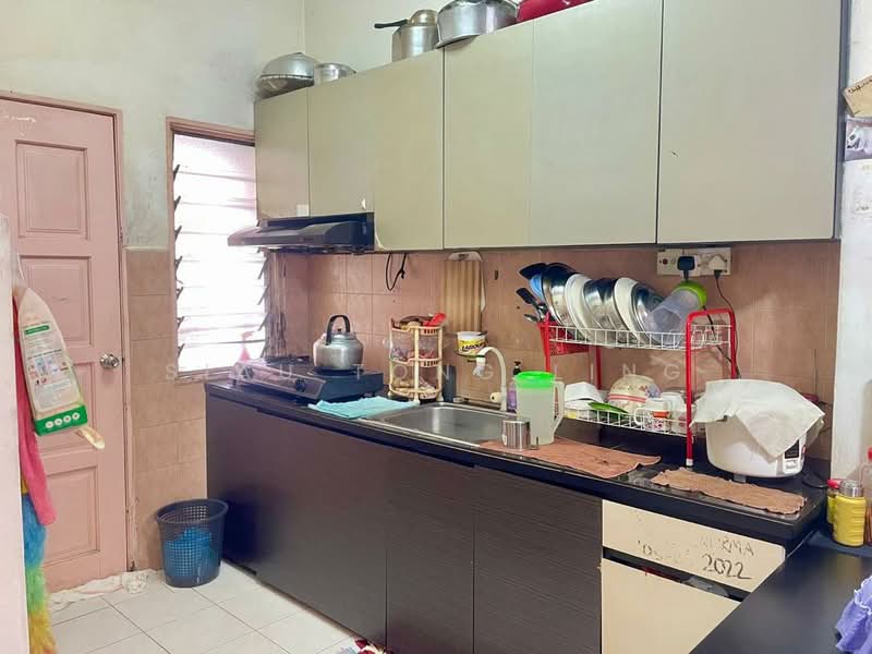 2-storey Terraced House for Sale in Gelang Patah (Johor) - Siau Tong Ling - Kitchen - PropertyGuru.com.my