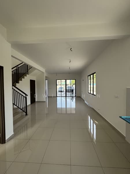 Simpang Ampat untuk Untuk Dijual - RM 600,000, Mac 2026 - Kitchen - Living Room - PropertyGuru.com.my