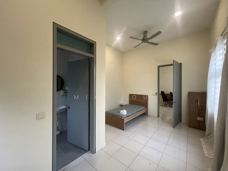 2-storey Terraced House for Sale in Bandar Saujana Putra (Tanjong Duabelas) - Miki You - Bedroom - PropertyGuru.com.my