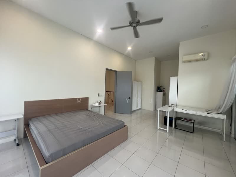 2-storey Terraced House for Sale in Bandar Saujana Putra (Tanjong Duabelas) - Miki You - Bedroom - PropertyGuru.com.my