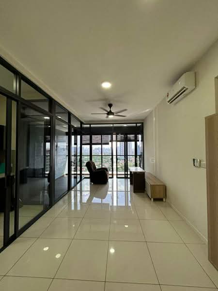 Bennington Residences @ SkyArena untuk Untuk Disewa - RM 2,500 /bulan, Mac 2026 - Living Room - PropertyGuru.com.my