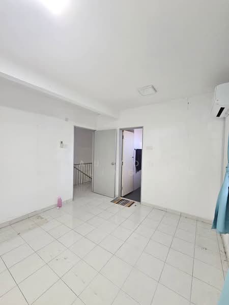 2-storey Terraced House for Sale in Gelang Patah (Johor) - Siau Tong Ling - Interior - PropertyGuru.com.my