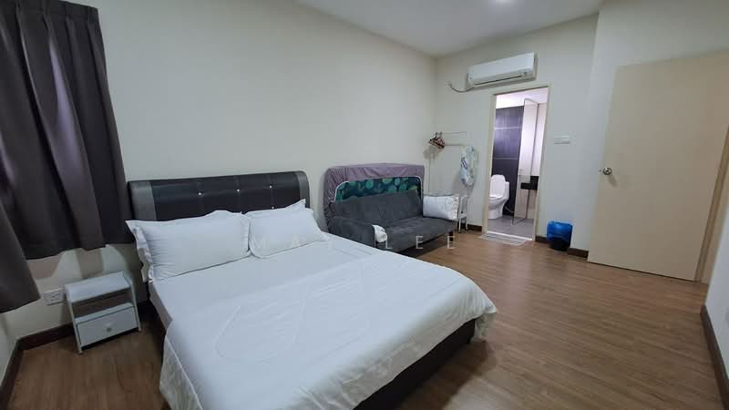 Apartment for Sale at Larkin Residence Phase 2 - May Lee - Bedroom - PropertyGuru.com.my