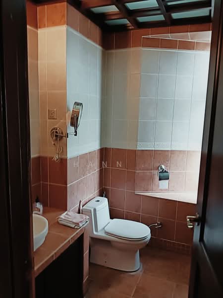 Impiana On The Waterfront Condominium untuk Untuk Dijual - RM 1,150,000, Mac 2026 - Bathroom - PropertyGuru.com.my