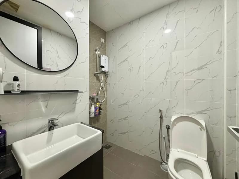 Condominium for Rent at Amberside @ Country Garden Danga Bay - Karl Lim - Bathroom - PropertyGuru.com.my