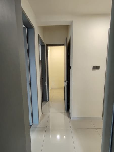 Servis Apartment untuk Disewa di The Era @ Duta North - Max Ng - Corridor - PropertyGuru.com.my