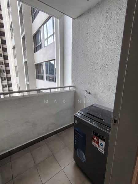 Servis Apartment untuk Disewa di The Era @ Duta North - Max Ng - Balcony - PropertyGuru.com.my