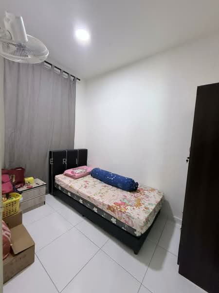 Service Residence for Sale at Sky Oasis Residence (Pangsapuri Oasis 1) - Eric Wong - Bedroom - PropertyGuru.com.my