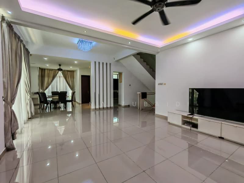 3-storey Terraced House for Sale in Sepang (Selangor) - Zalina Zubaidi - Living Room - PropertyGuru.com.my