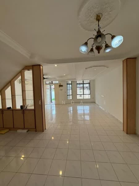 2-storey Terraced House for Sale in Taman Desa Cemerlang (Ulu Tiram) - Melinda Ee - Living Room - PropertyGuru.com.my