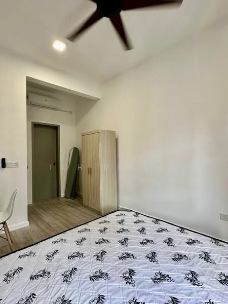 Condominium for Rent at Lakefront Residence - TOH VICKIE - Bedroom - PropertyGuru.com.my