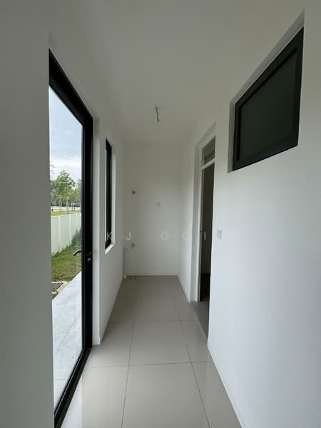 Terraced House for Sale in Banting (Selangor) - KJ Ooi - Corridor - PropertyGuru.com.my
