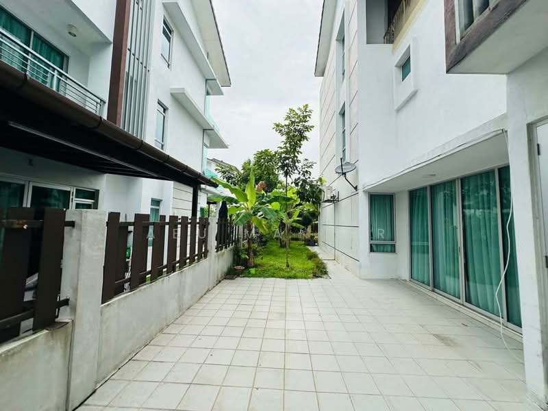 Bungalow for Sale in Taman 1080 Residence (Kajang) - Abu Mansur - PropertyGuru.com.my