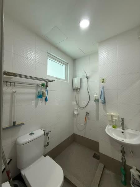 Service Residence for Rent at Seasons Amara Larkin - Eric Wong - Bathroom - PropertyGuru.com.my