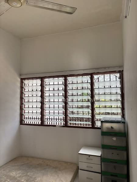 Rumah Teres 2 Tingkat untuk Disewa di Taman Len Seng (Cheras) - Terence Wee - Bedroom - PropertyGuru.com.my