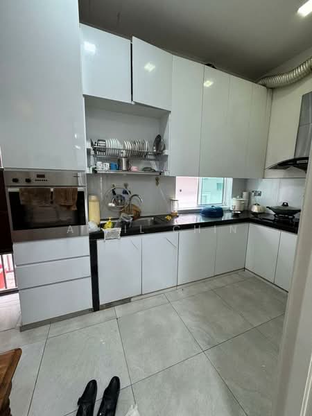 Taman Nusa Sentral untuk Untuk Disewa - RM 4,500 /bulan, Mac 2026 - Kitchen - PropertyGuru.com.my