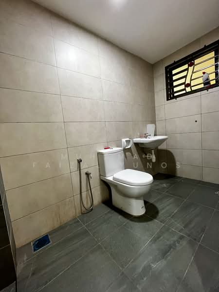 2-storey Terraced House for Rent in Mahkota Hills (Lenggeng) - Muhamad Faizal Yunos - Bathroom - PropertyGuru.com.my